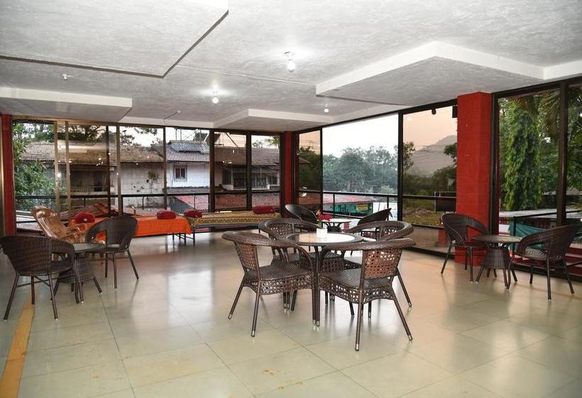 Resort Girivihar Holiday Club 1