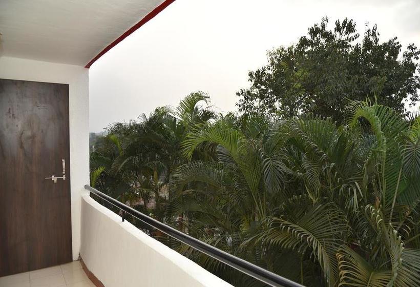 Resort Girivihar Holiday Club 10