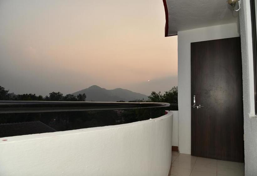 Resort Girivihar Holiday Club 18