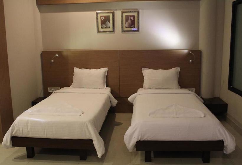 Hotel Dibrugarh Club House 11