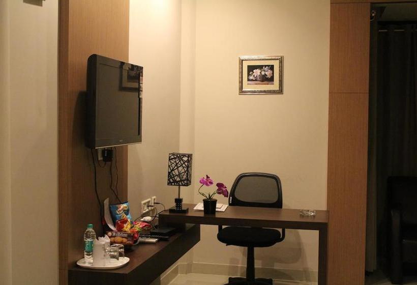 Hotel Dibrugarh Club House 12