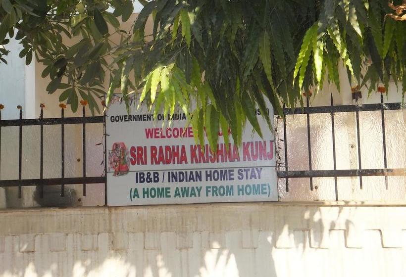 Bed and Breakfast Sri Radha Krishna Kunj 2