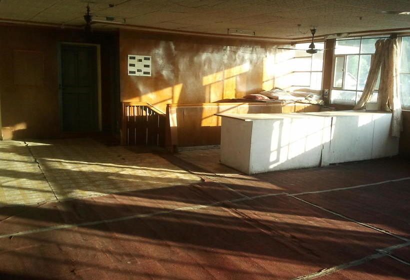 Hotel Abihayat Srinagar Jammu y Cachemira