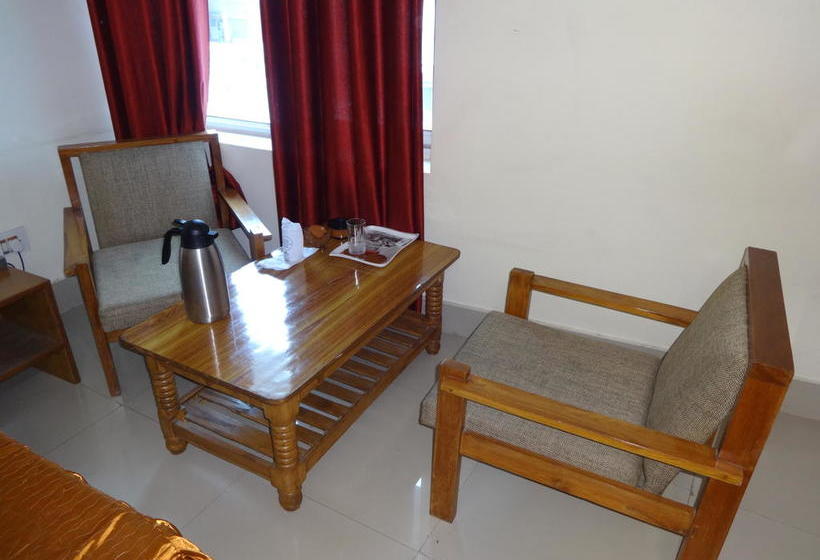 Hotel Harisons Continental 1