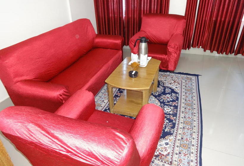 Hotel Harisons Continental 11