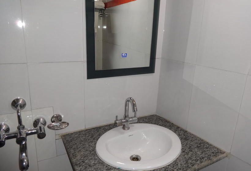 Hotel Harisons Continental 16