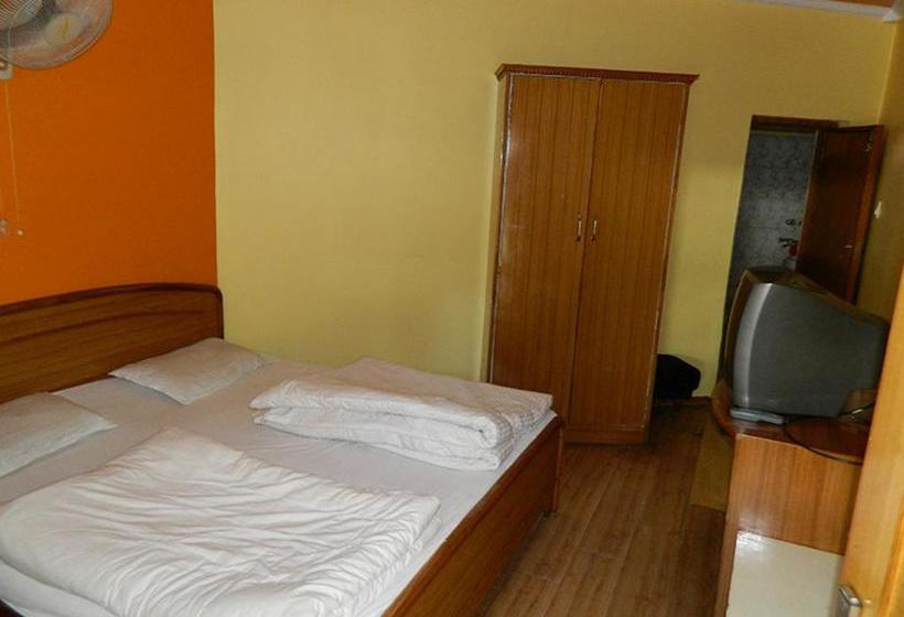 Moon Hotel Nainital 11