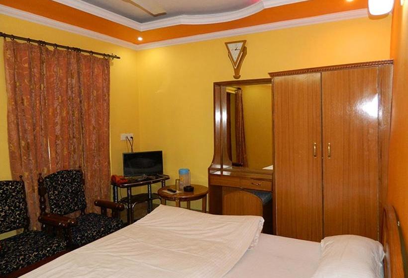 Moon Hotel Nainital 12