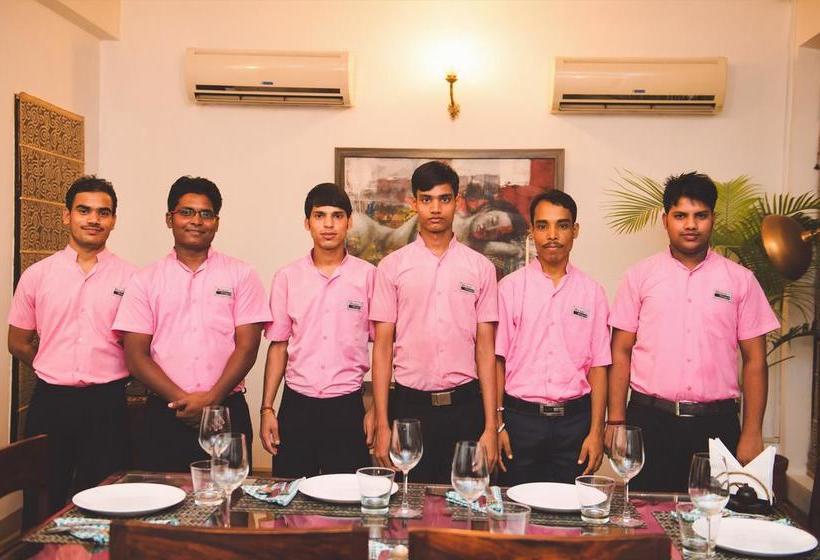 House Of Kapaali B&b 10