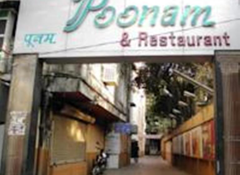 Hotel Poonam 12