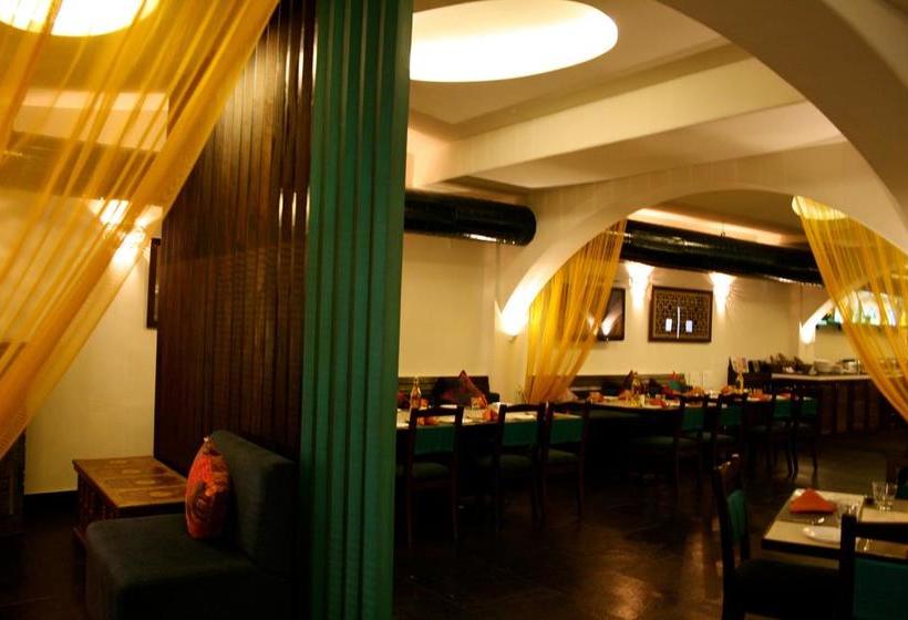 The Purple Leaf Hotels 17