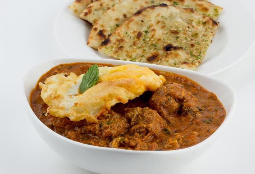 The Purple Leaf Hotels 18