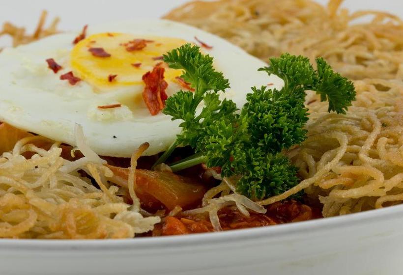 The Purple Leaf Hotels 20