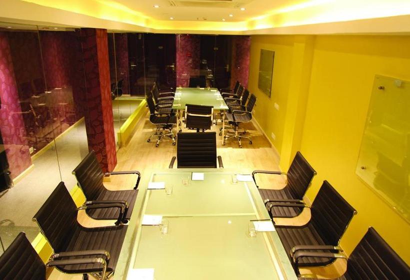 The Purple Leaf Hotels 6