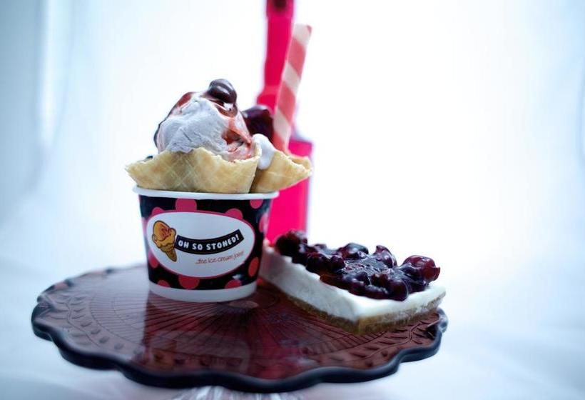 The Purple Leaf Hotels 7