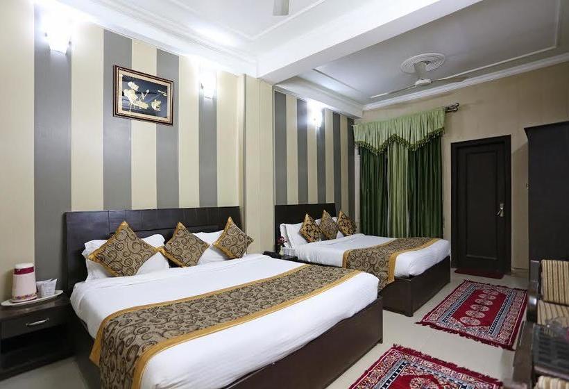 Hotel Bhargav 12