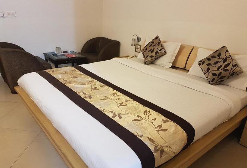 Hostel Shanta Inn 14