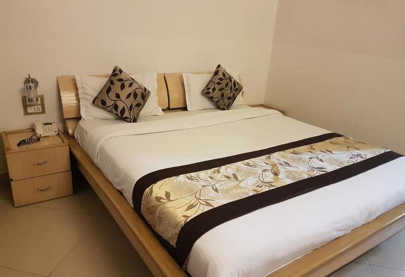 Hostel Shanta Inn 16