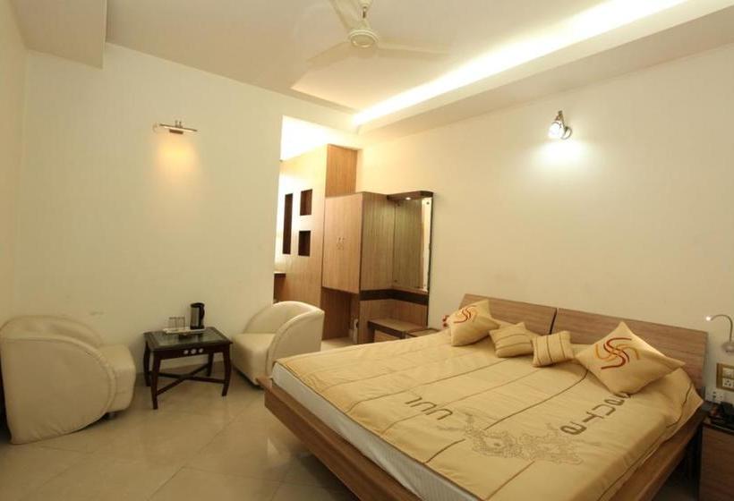 Hostel Shanta Inn 19