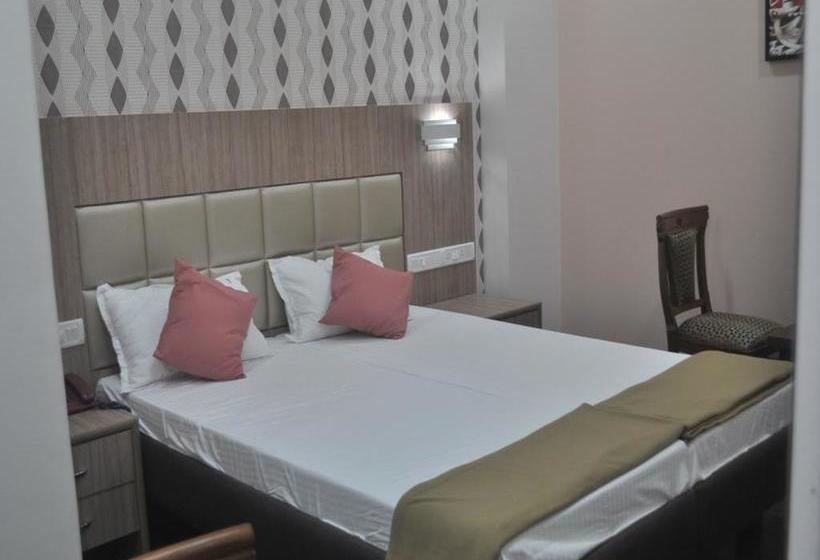 Hotel Indiana Inn Maharashtra