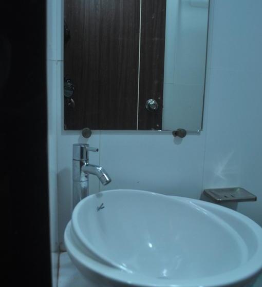 Hotel Indiana Inn 16