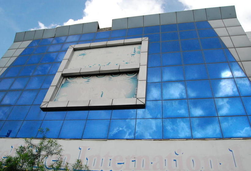 Hotel Viren International