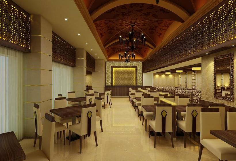 Hotel Brijwasi Royal 3