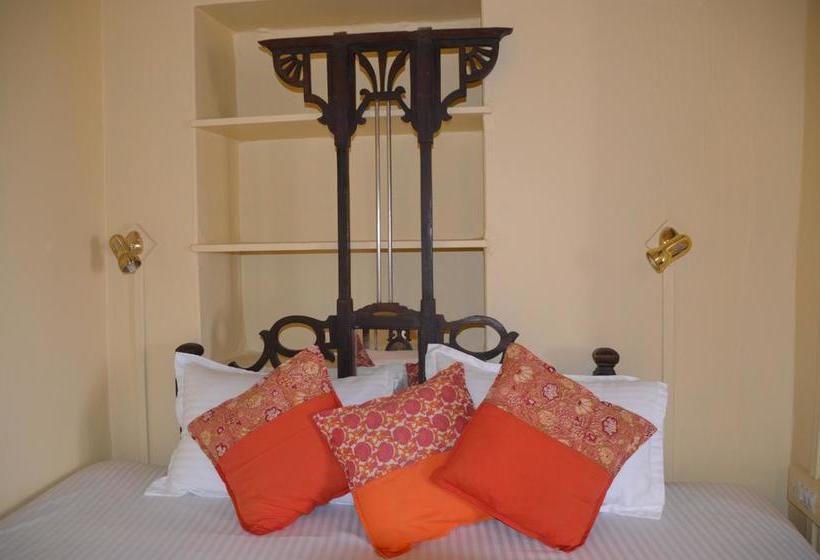 Hotel Surja Guest House 1