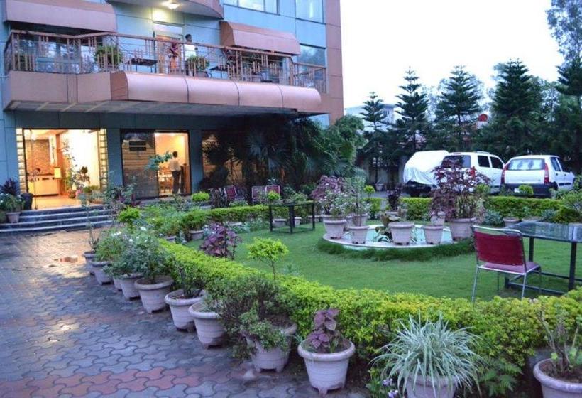 Hotel Amrit Regency Dehra Dun Uttarakhand