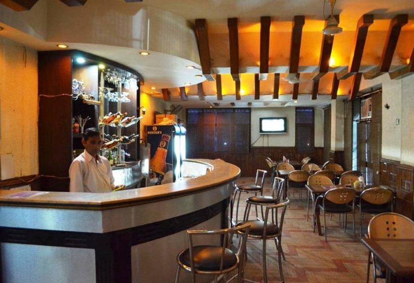 Hotel Amrit Regency 12