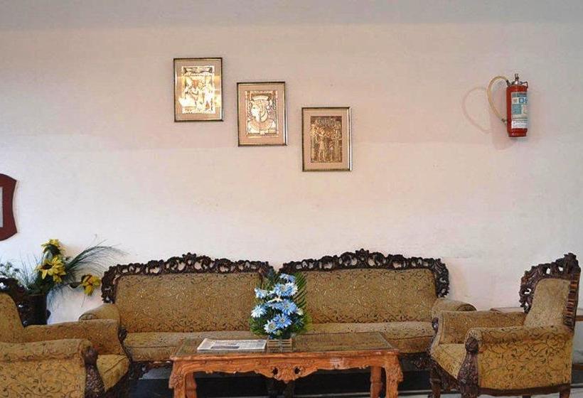 Hotel Amrit Regency 18