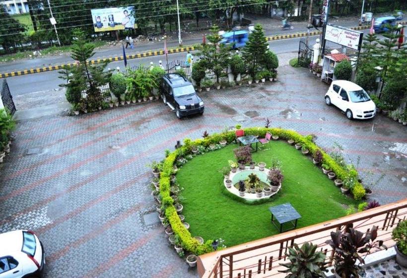 Hotel Amrit Regency 2