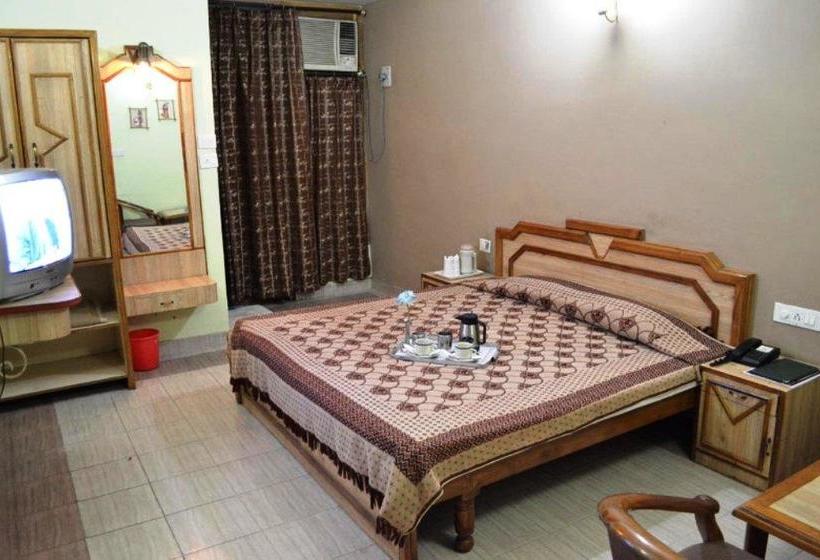 Hotel Amrit Regency 5