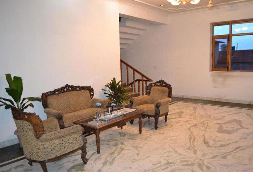 Hotel Amrit Regency 7