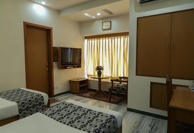 Hotel The Majestic Manor 17