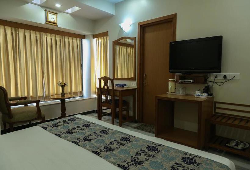 Hotel The Majestic Manor 18