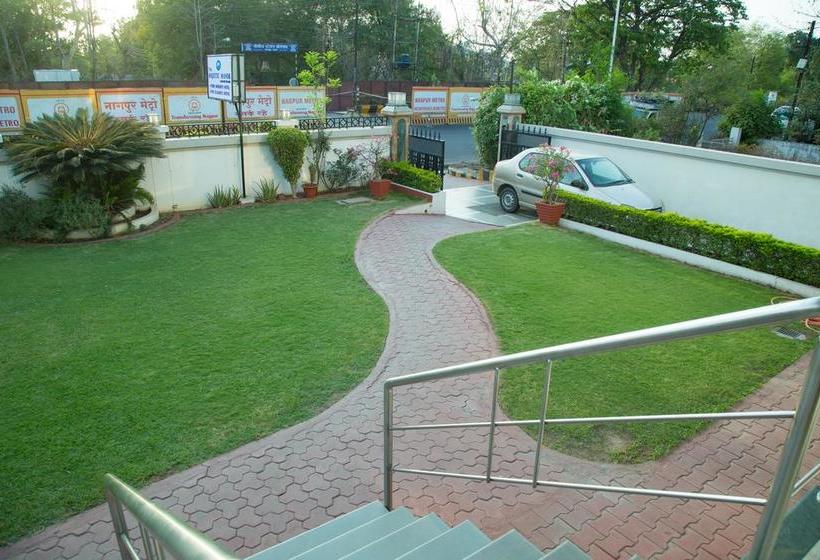 Hotel The Majestic Manor 5