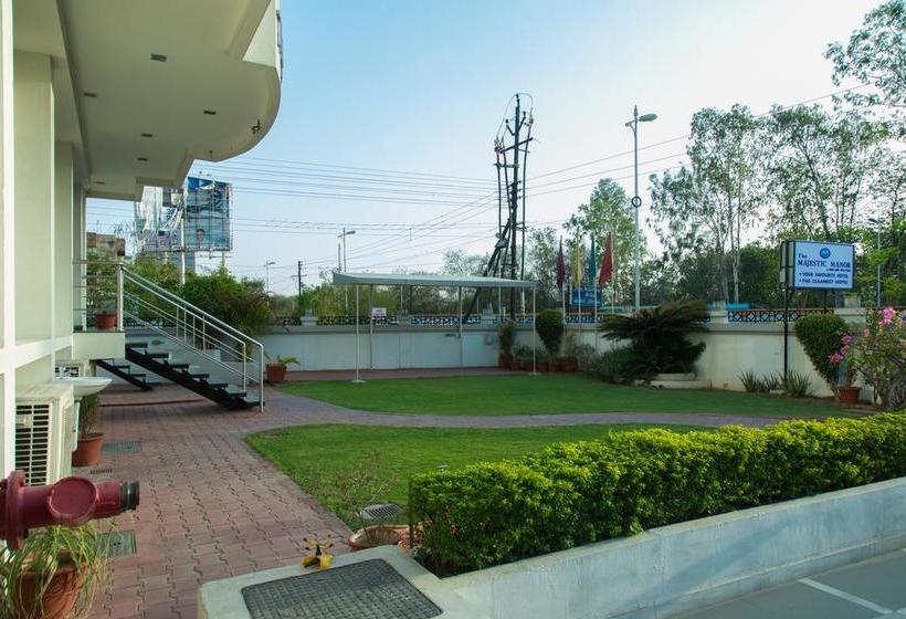 Hotel The Majestic Manor 6