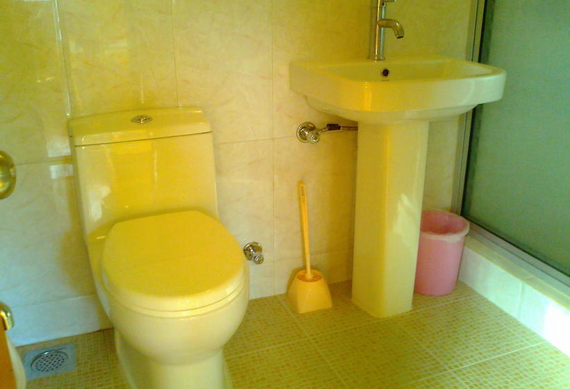 Bed & Breakfast Avalon Inn 20