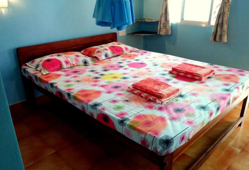 Bed & Breakfast Avalon Inn 4