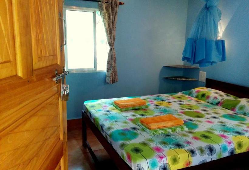 Bed & Breakfast Avalon Inn 8