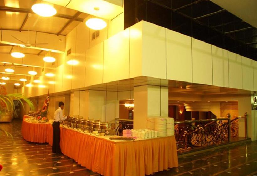 Hotel Highway View 16