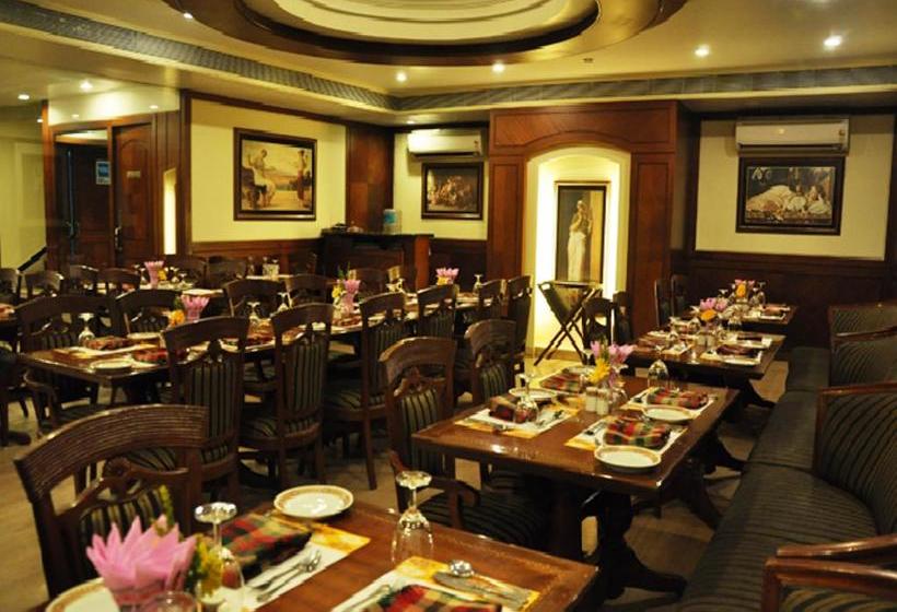 Hotel Highway View 8