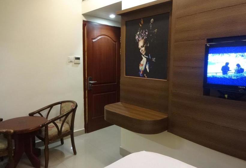 Hotel Templecity Dreamz Inn 9