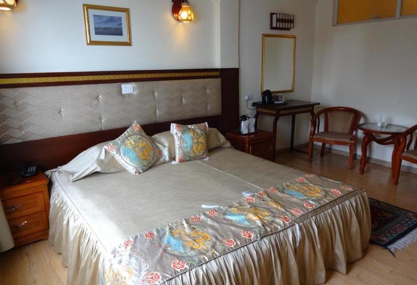 Hotel Little Tibet 10