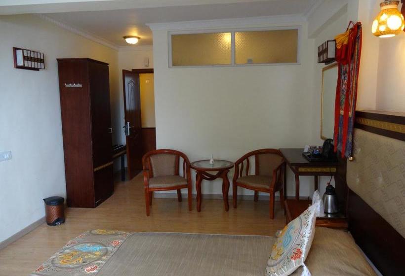 Hotel Little Tibet 16