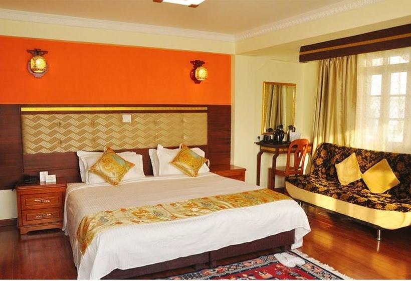 Hotel Little Tibet 9