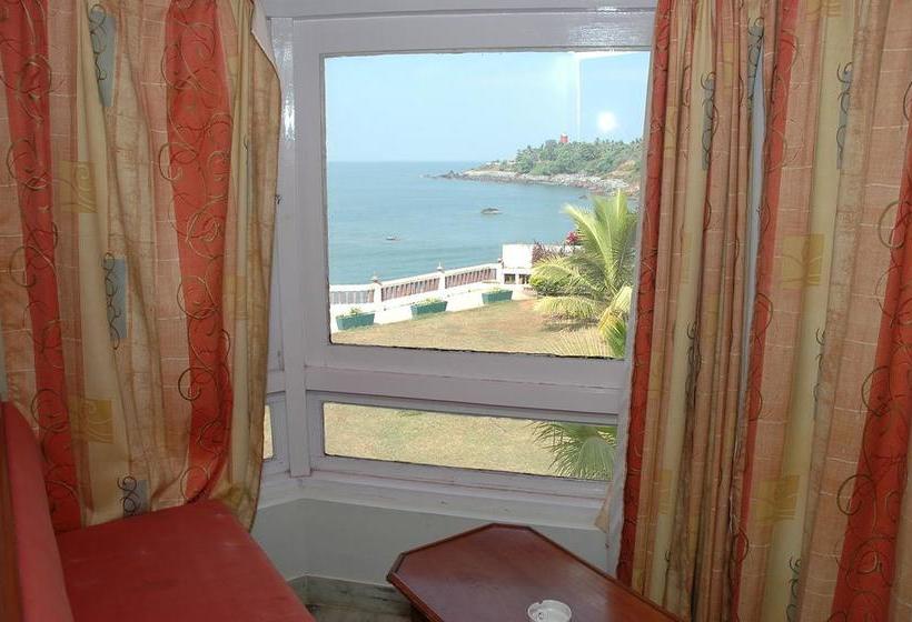 Hotel Mascot Beach Resort 13