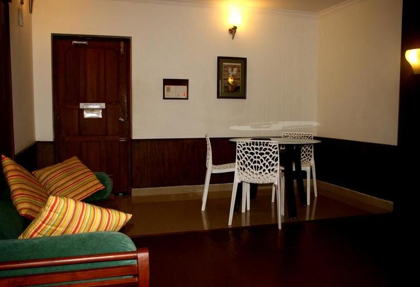 Hotel Mascot Beach Resort 16