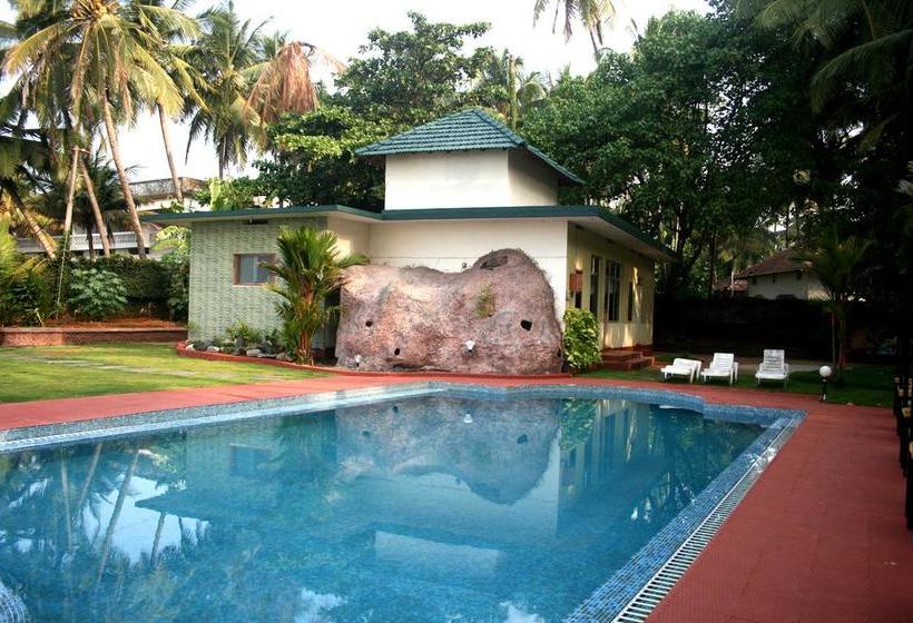 Hotel Mascot Beach Resort 2